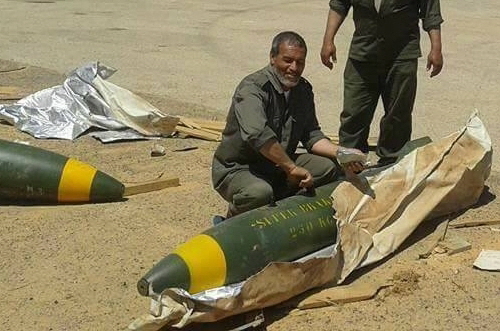 The Spanish-made bombs were also used in the Second Libyan Civil War. Several BRPS-250 parachute bomb in the photo at Benina airbase after 2014.