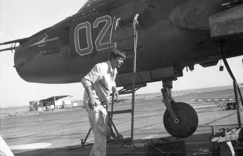 Soviet Su-17M3 Fitter-H bomber crew in Turkestan Military District