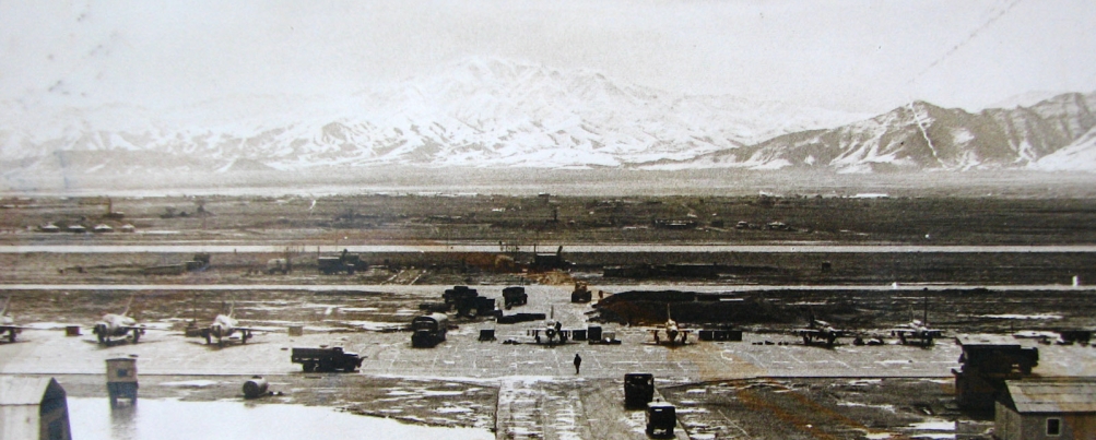 On the right the 27th Guard Fighter Air Regiment’s MiG-21bis Fishbed-L tactical fighters in Bagram air base in 1981. Photo: Igor Bubin