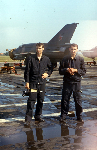 Soviet 515th Fighter Air Regiment's pilots (Andrey Timohin and Godunov) front of their MiG-21bis Fishbed-L at Hungary Tököl air base