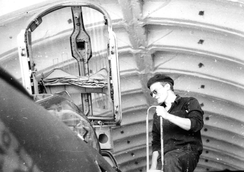 730th Fighter Bomber Air Regiment's Su-17M4 Fitter-K  and crew in hangar