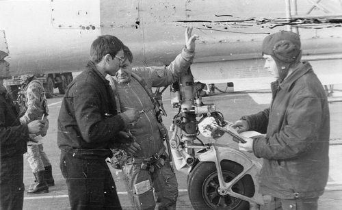 Soviet Tactical Air Force's 7th Bomber Air Regiment, Starokonstaninov ground crew and pilot front of his Su-24M Fencer-D