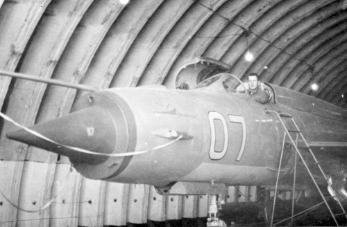 Soviet 905th Fighter Air Regiment crew front of they MiG-21SMT Fishbed-K in Taldy Kurgan