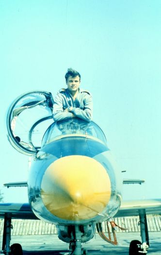 Bulgarian L-39ZA Albatros at Kamenetz airport in 1989