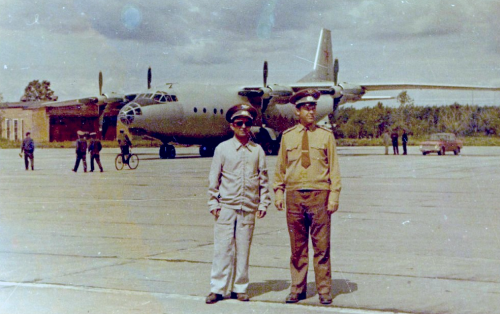 679th Independent Test Transport Air Regiment's crew visited at the Klin AB with their An-12 Cub cargo airplane