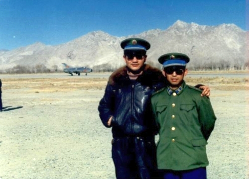 Chinese J-7II (MiG-21) 'Fishbed' on the top of the world in Tibet