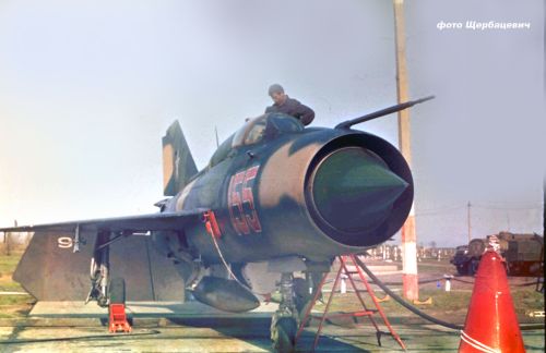 Soviet MiG-21PFM Fishbed-F at Kupyansk airport in 1983