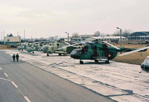 Hungarian Air Force 87th Combat Helicopter Brigade late Mi-24D Hind-D and Mi-24V Hind-E combat helicopters, Mi-17PP Hip-H electronic jamming helicopter, Mi-17 Hip-H trabsport helicopter and a Mi-9 Hip-G flying command post helicopter in Szentkirályszabadja. Photo: Nagy András collection