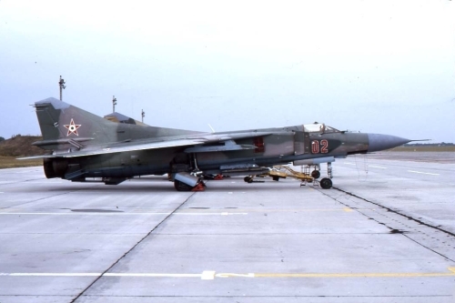 Hungarian MiG-23MF Flogger-B Camouflage at Pápa air base in 1990. Photo: Viroli Elio