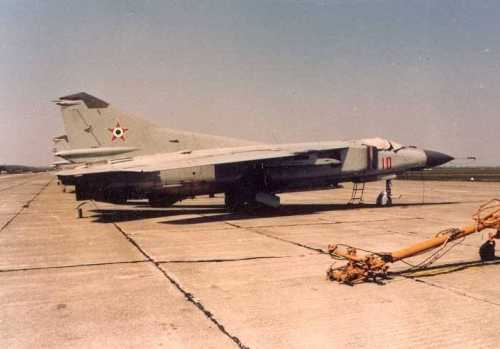 Hungarian MiG-23MF Flogger-B in light-gray color scheme WITH STAR