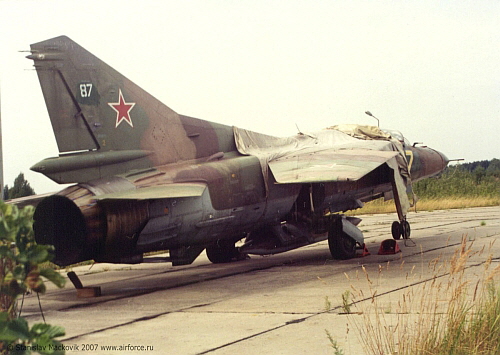 Soviet 899th APIB MiG-23UB Flogger-C at Lielvarde airport. Photo: Stanislav Mackovik (airforce.ru)